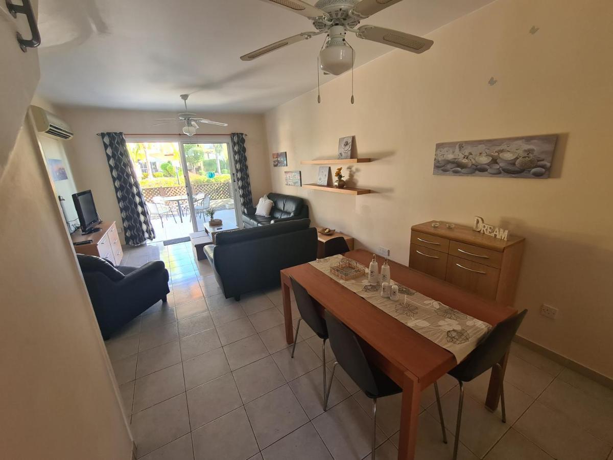 Serena Townhouse Пейя Екстер'єр фото